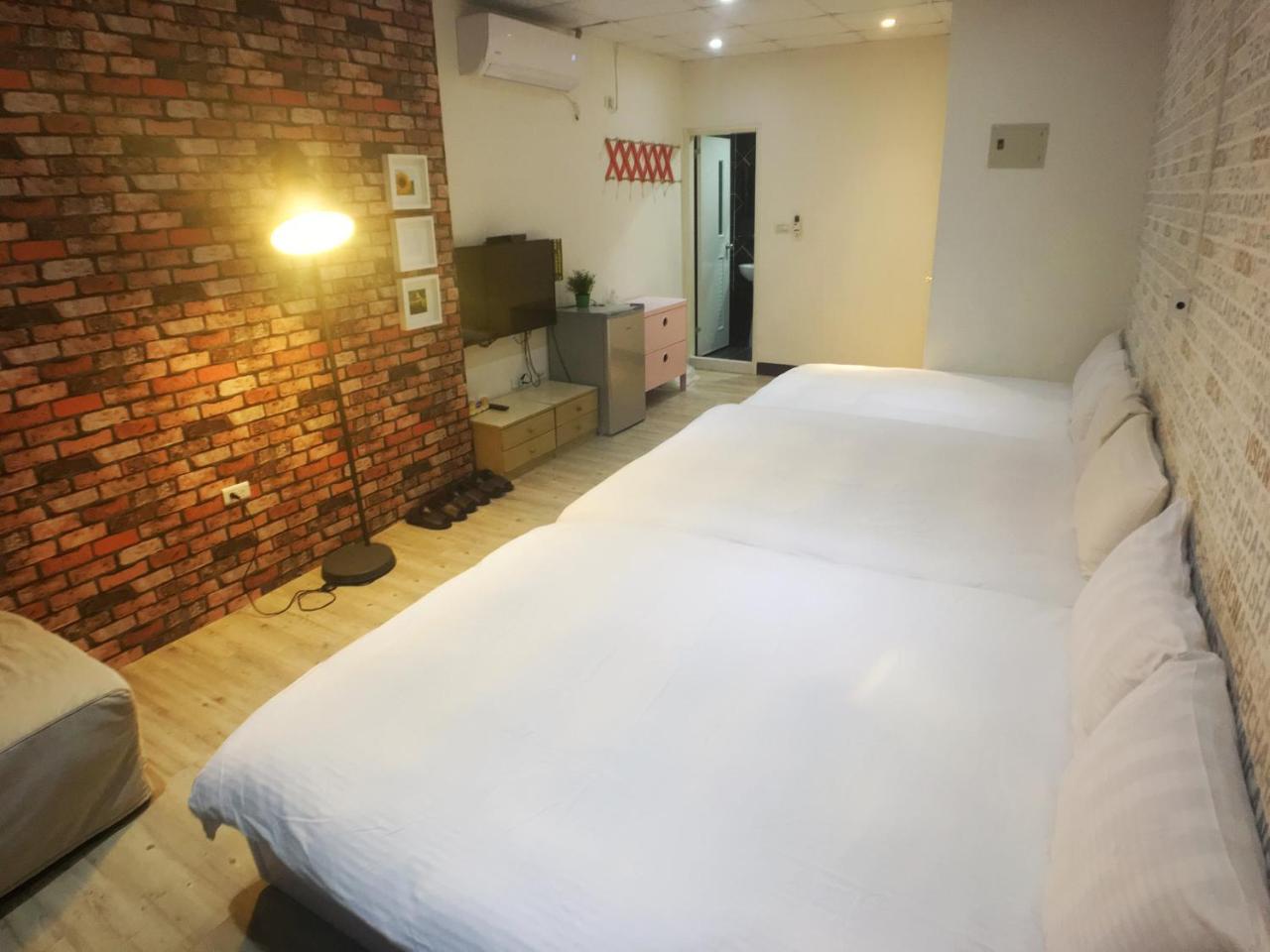 ホテル Fengchia Oslo 台中市 エクステリア 写真